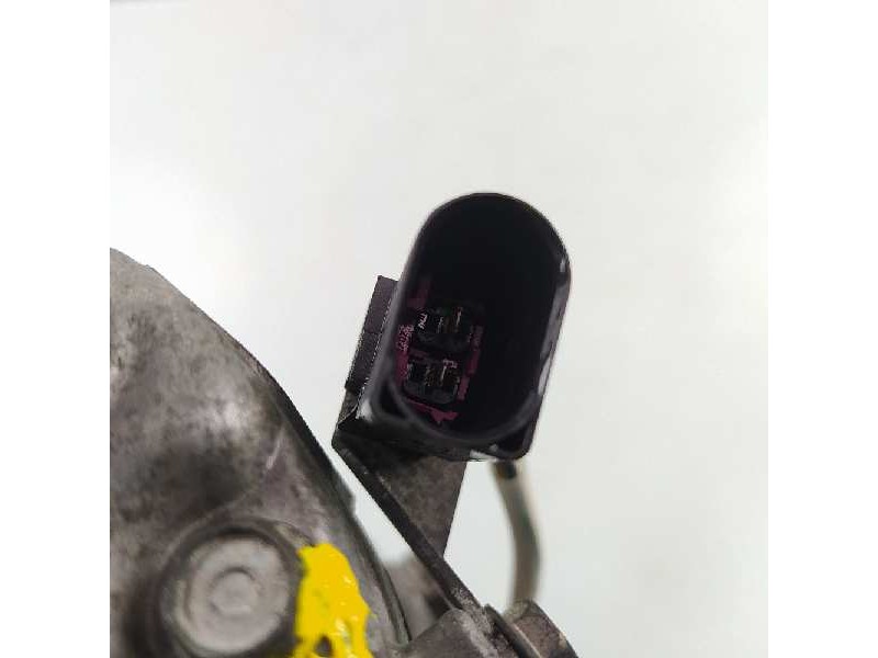 Recambio de compresor aire acondicionado para volkswagen caddy ka/kb (2k) kombi referencia OEM IAM 7H0820803D  