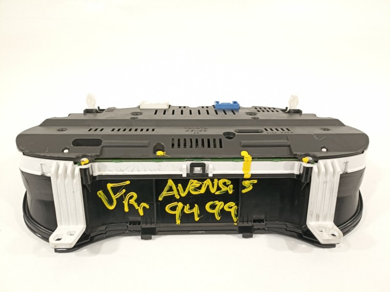 Recambio de cuadro instrumentos para toyota avensis wagon (t25) 2.0 d-4d executive referencia OEM IAM 8380005631  