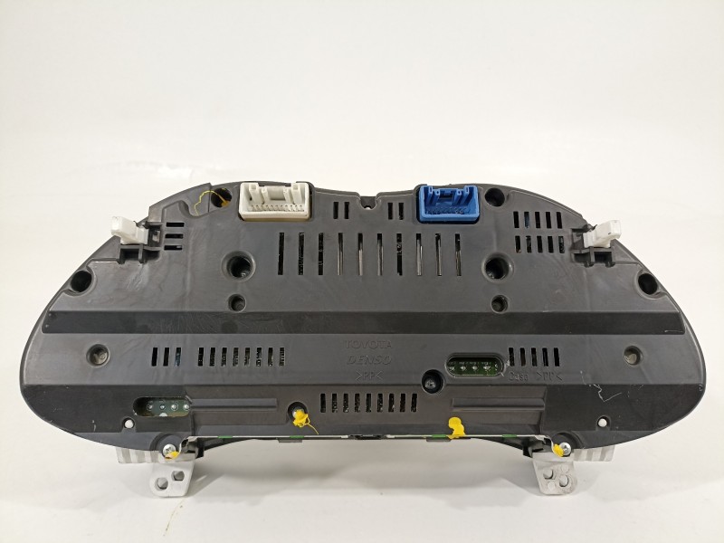 Recambio de cuadro instrumentos para toyota avensis wagon (t25) 2.0 d-4d executive referencia OEM IAM 8380005631  