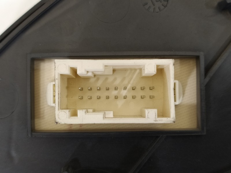 Recambio de cuadro instrumentos para peugeot partner kasten 7f9hf-7f9hf0 referencia OEM IAM 9801642280  