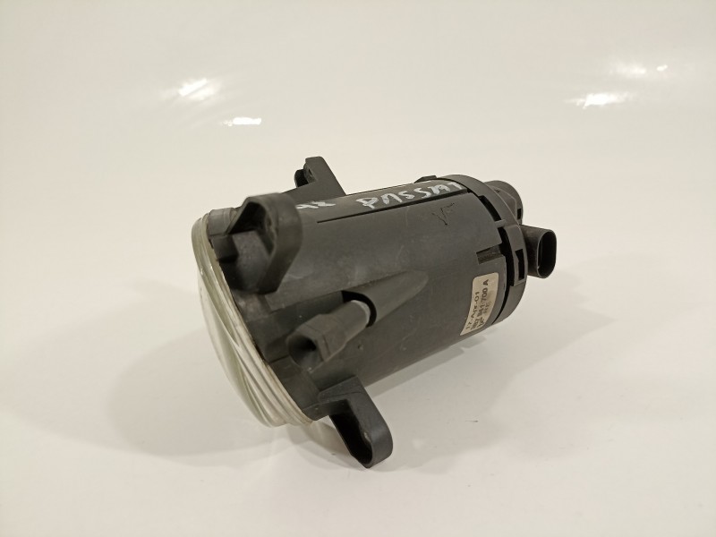 Recambio de faro antiniebla derecho para volkswagen passat berlina (3b3) comfortline referencia OEM IAM 3B7941700A  