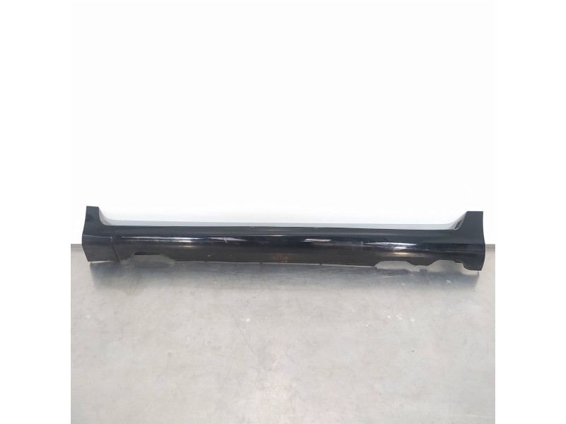 Recambio de faldon lateral para volvo xc60 kinetic 2wd referencia OEM IAM   