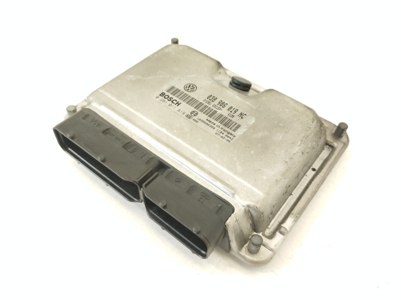 Recambio de centralita motor uce para volkswagen polo (9n3) 1.9 tdi referencia OEM IAM 038906019NC 0281011819 