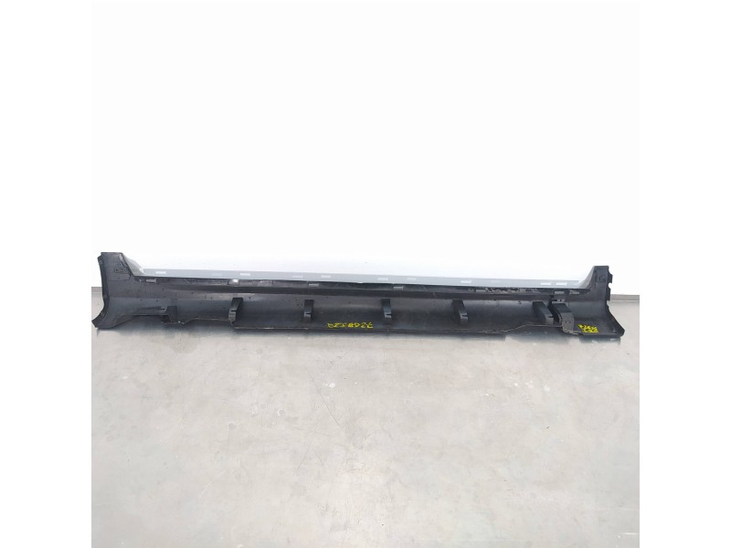 Recambio de faldon lateral para volvo xc60 kinetic 2wd referencia OEM IAM   