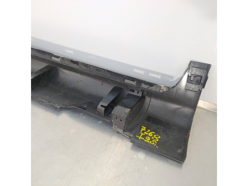 Recambio de faldon lateral para volvo xc60 kinetic 2wd referencia OEM IAM   
