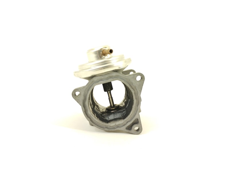 Recambio de valvula egr para volkswagen polo (9n3) 1.9 tdi referencia OEM IAM 038131501AN 047715040 038129637D