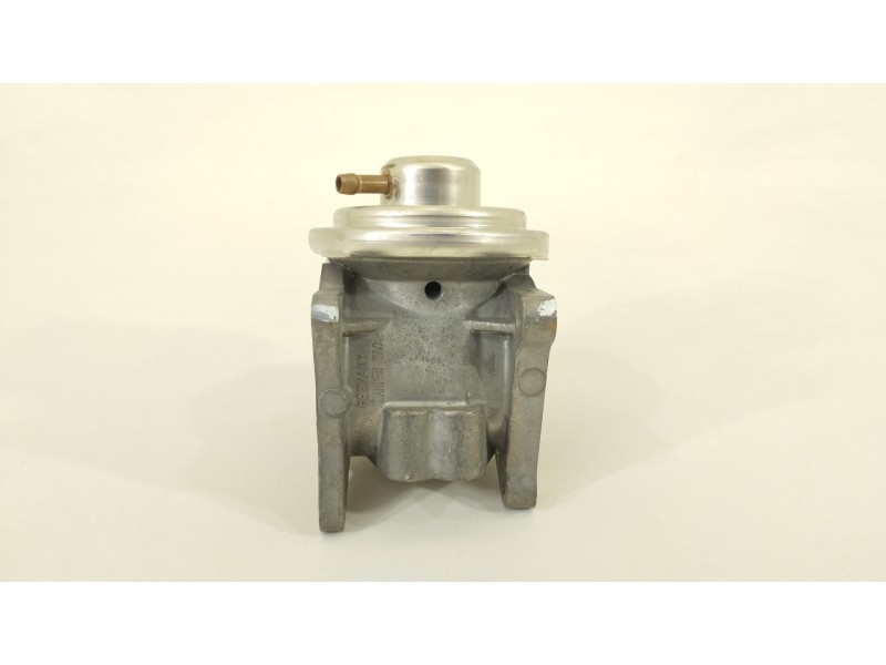Recambio de valvula egr para volkswagen polo (9n3) 1.9 tdi referencia OEM IAM 038131501AN 047715040 038129637D