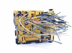 Recambio de caja reles / fusibles para peugeot 208 style referencia OEM IAM 9804848480 452585204  2