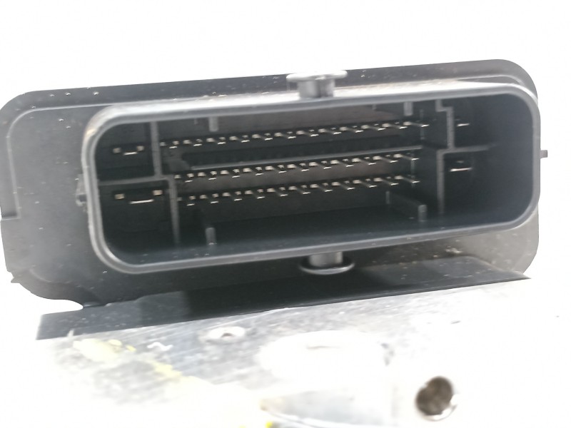 Recambio de abs para dacia sandero comfort referencia OEM IAM 476601842R  