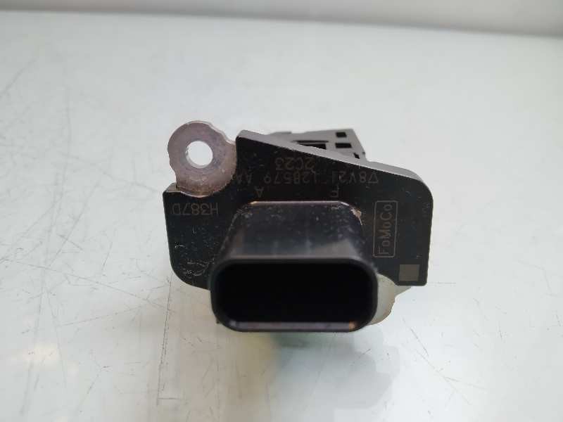Recambio de caudalimetro para ford fiesta (cb1) titanium referencia OEM IAM 8V2112B579AA  