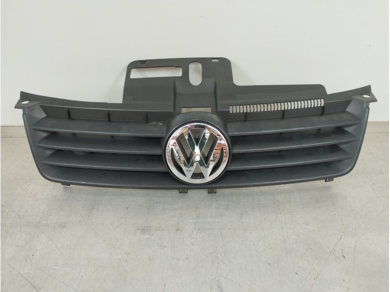 Recambio de rejilla delantera para volkswagen polo (9n1) highline referencia OEM IAM 6Q0853651C  