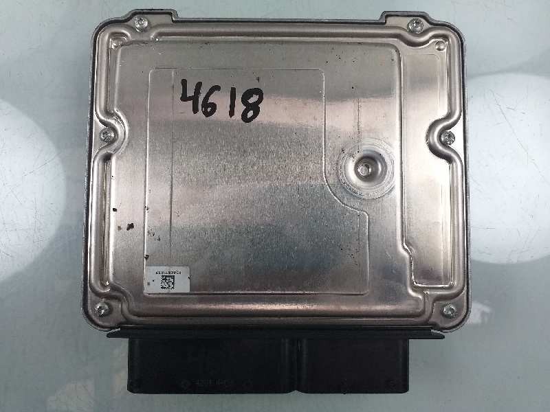 Recambio de centralita motor uce para opel insignia berlina excellence referencia OEM IAM 55485466 0281031379 55579447