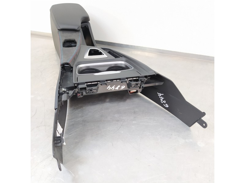 Recambio de apoyabrazos central para bmw serie 3 lim. (f30) 335i xdrive referencia OEM IAM 9235473  