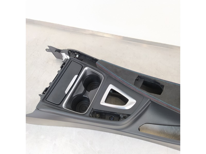 Recambio de apoyabrazos central para bmw serie 3 lim. (f30) 335i xdrive referencia OEM IAM 9235473  