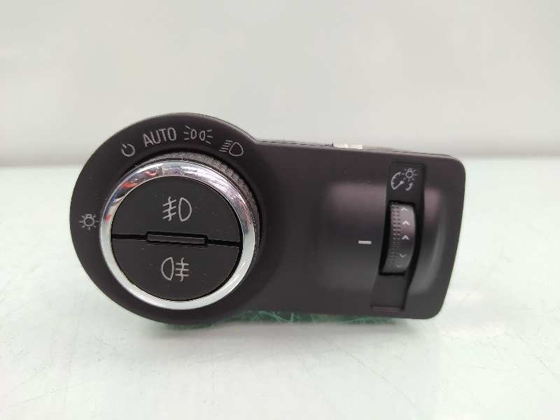 Recambio de mando luces para opel insignia berlina excellence referencia OEM IAM 22901659 321841 