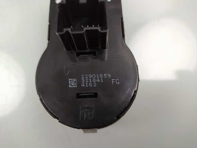 Recambio de mando luces para opel insignia berlina excellence referencia OEM IAM 22901659 321841 