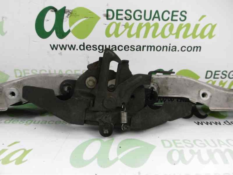 Recambio de travesaño superior para toyota avensis berlina (t25) 2.0 executive sedán (4-ptas.) referencia OEM IAM   