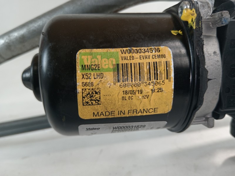 Recambio de motor limpia delantero para dacia sandero comfort referencia OEM IAM 288009321R W000031629 W000034506