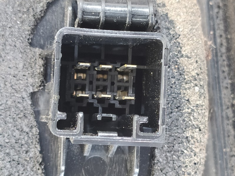 Recambio de piloto trasero izquierdo para ford fiesta (cbk) ambiente referencia OEM IAM 6S6113405B  