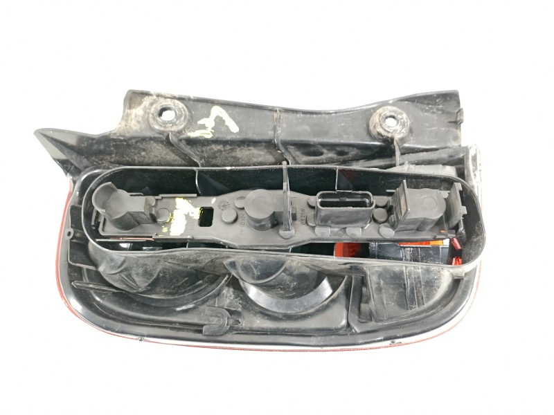 Recambio de piloto trasero derecho para nissan micra (k12e) acenta referencia OEM IAM 26555AX710  