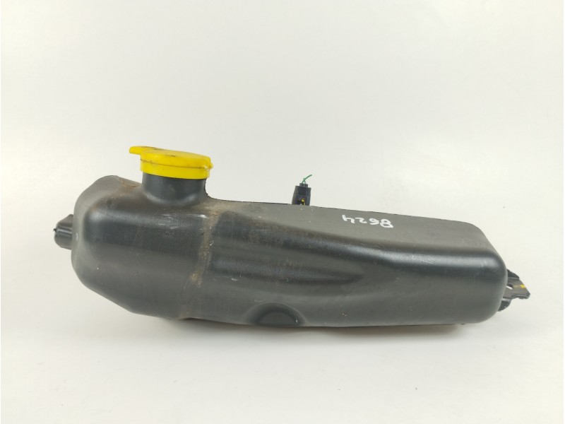 Recambio de deposito limpia para dacia sandero stepway comfort referencia OEM IAM 289102837R 289108414R 289108269R