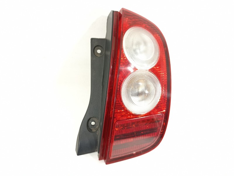 Recambio de piloto trasero derecho para nissan micra (k12e) acenta referencia OEM IAM 26555AX710  