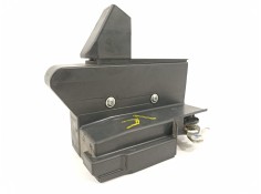 Recambio de cerradura puerta trasera derecha para dacia sandero comfort referencia OEM IAM 825022281R  