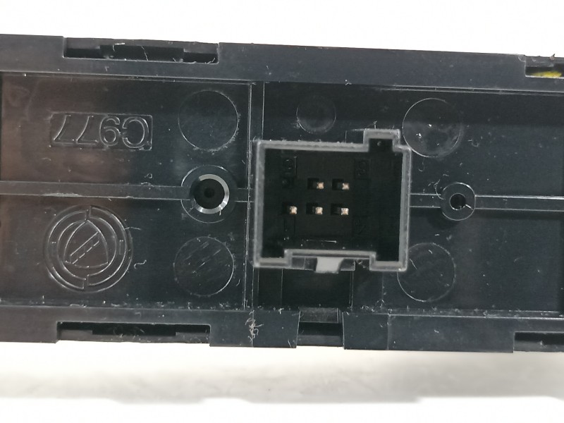 Recambio de warning para fiat 500 abarth referencia OEM IAM 735451110  