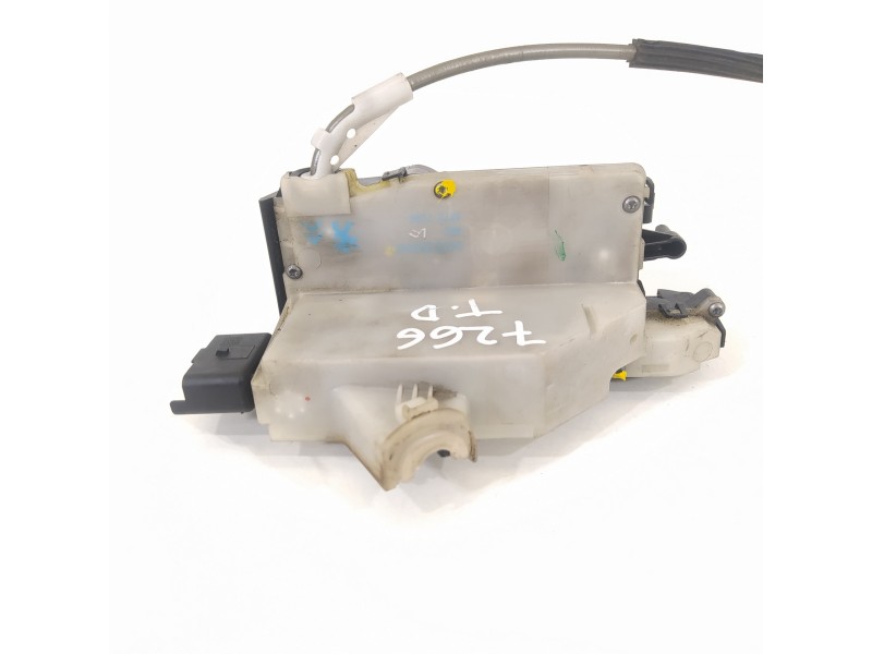 Recambio de cerradura puerta trasera derecha para citroën c4 lim. collection referencia OEM IAM 9685352080  