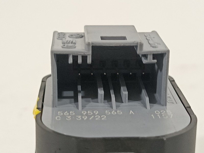 Recambio de mando retrovisor para skoda octavia combi (5e5) ambition referencia OEM IAM 565959565A  