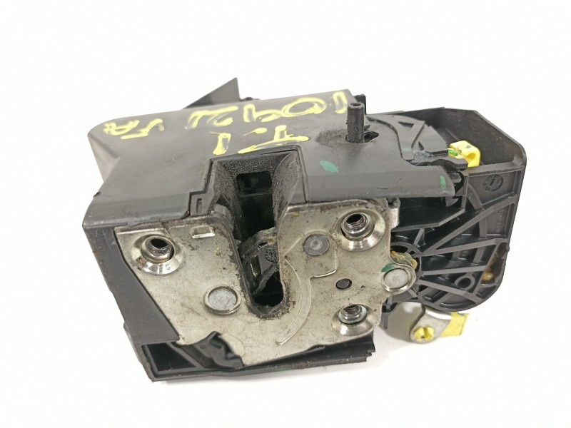 Recambio de cerradura puerta trasera izquierda para dacia sandero comfort referencia OEM IAM 825033585R  