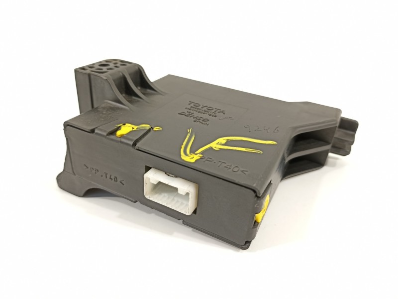 Recambio de modulo electronico para toyota yaris (ksp9/scp9/nlp9) básico referencia OEM IAM 88650OD170  