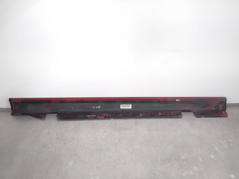 Recambio de faldon lateral para bmw serie 3 berlina (e46) 320d referencia OEM IAM 51712492211  