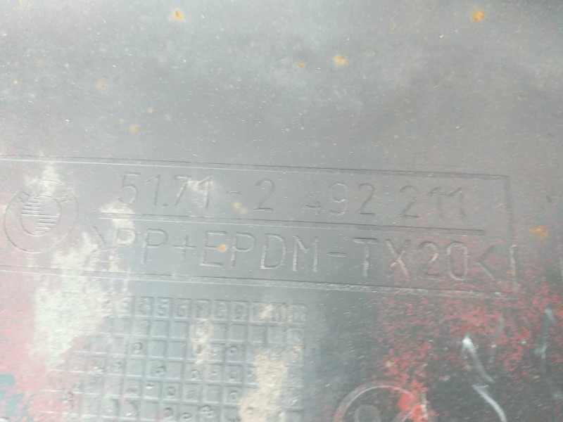 Recambio de faldon lateral para bmw serie 3 berlina (e46) 320d referencia OEM IAM 51712492211  