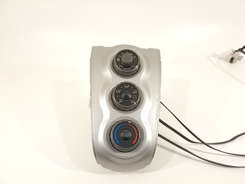 Recambio de mando calefaccion / aire acondicionado para toyota yaris (ksp9/scp9/nlp9) básico referencia OEM IAM 559000D210B0  