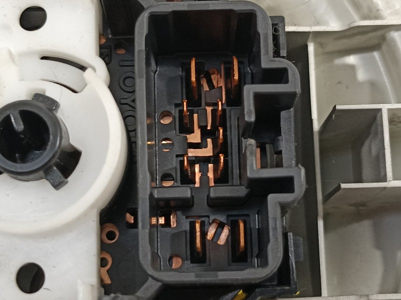 Recambio de mando calefaccion / aire acondicionado para toyota yaris (ksp9/scp9/nlp9) básico referencia OEM IAM 559000D210B0  