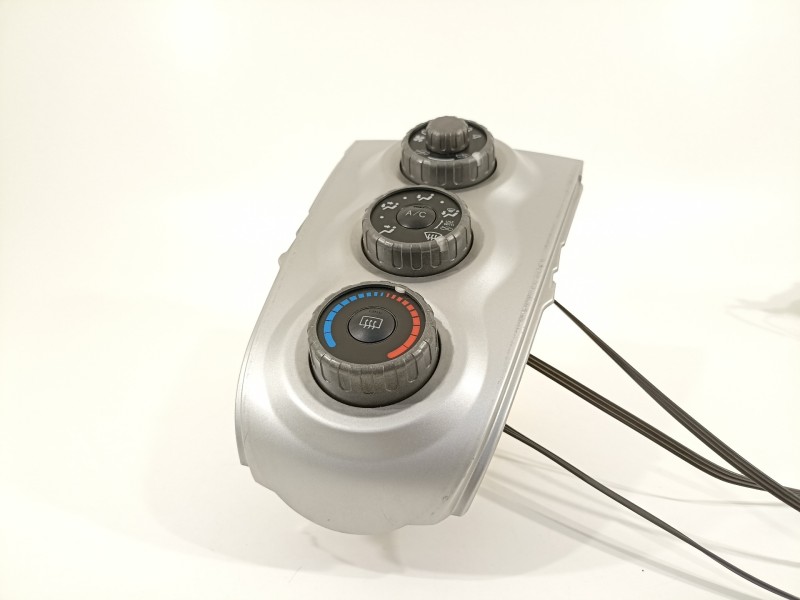 Recambio de mando calefaccion / aire acondicionado para toyota yaris (ksp9/scp9/nlp9) básico referencia OEM IAM 559000D210B0  