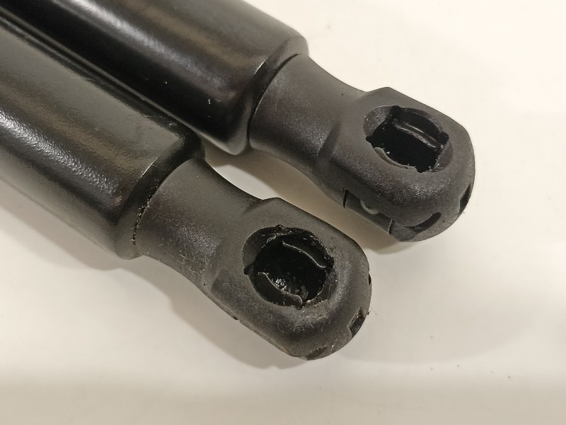 Recambio de amortiguadores maletero / porton para skoda octavia combi (5e5) ambition referencia OEM IAM 5E782755202S  