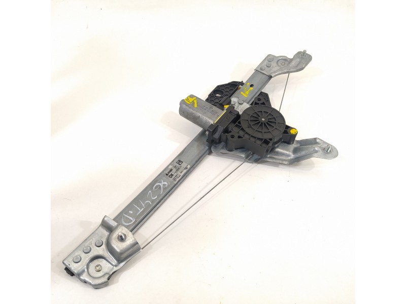 Recambio de elevalunas trasero derecho para dacia sandero stepway comfort referencia OEM IAM 827206057R  