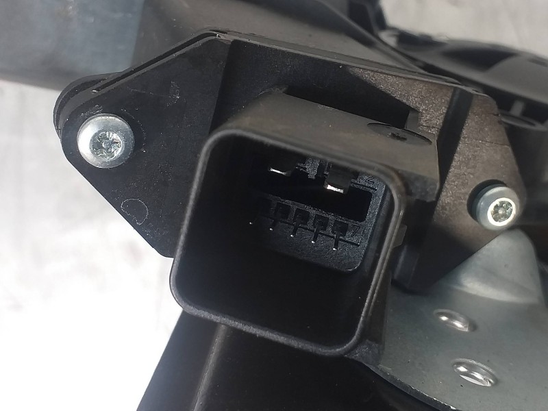 Recambio de elevalunas delantero derecho para opel insignia berlina excellence referencia OEM IAM 20952453 964838 966432