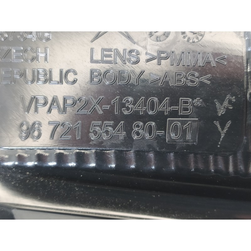 Recambio de piloto trasero derecho en porton para citroën c4 lim. collection referencia OEM IAM 9672155480 VPAP2X13404B 