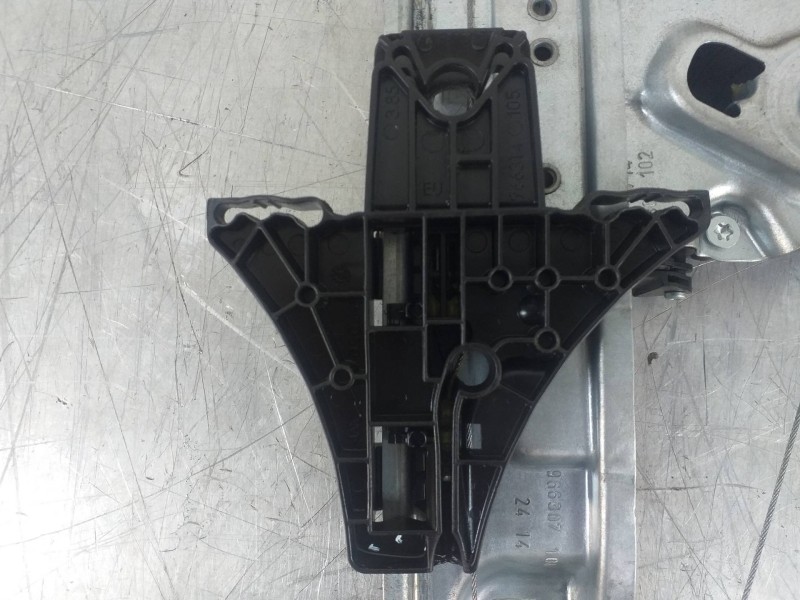 Recambio de elevalunas trasero derecho para opel insignia berlina excellence referencia OEM IAM 20952451 910280200 964840