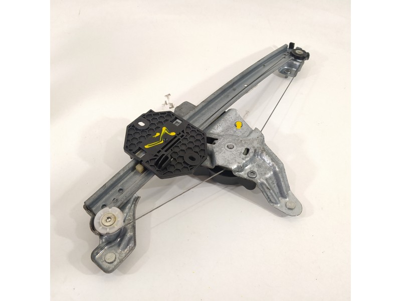 Recambio de elevalunas trasero derecho para dacia sandero stepway comfort referencia OEM IAM 827206057R  