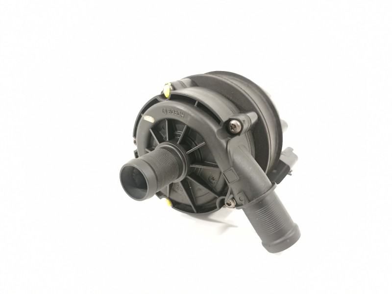 Recambio de bomba agua para dacia sandero comfort referencia OEM IAM 210103582R  