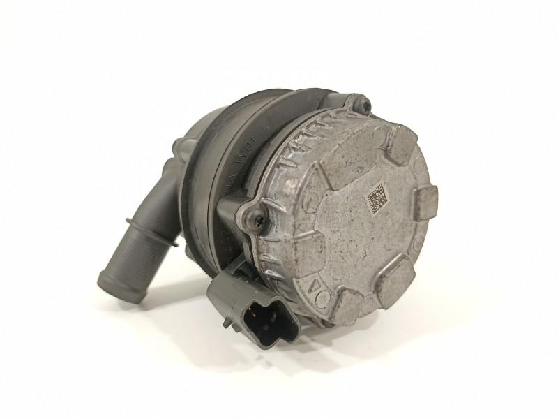 Recambio de bomba agua para dacia sandero comfort referencia OEM IAM 210103582R  