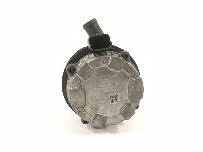 Recambio de bomba agua para dacia sandero comfort referencia OEM IAM 210103582R  