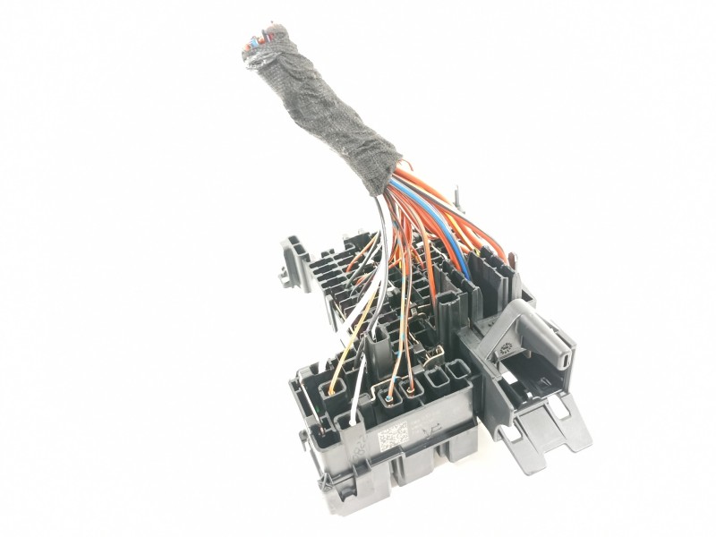 Recambio de caja reles / fusibles para skoda octavia combi (5e5) ambition referencia OEM IAM 5WA937615  