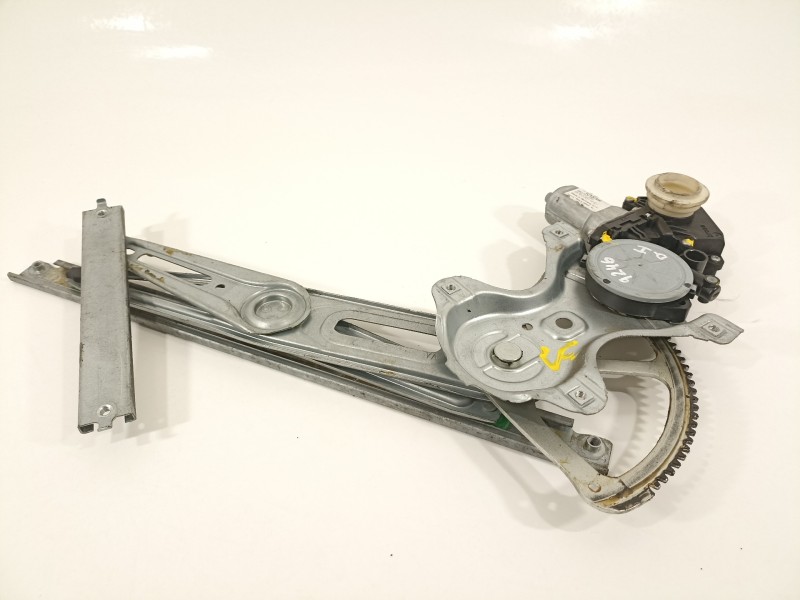 Recambio de elevalunas delantero izquierdo para toyota yaris (ksp9/scp9/nlp9) básico referencia OEM IAM 983722103  