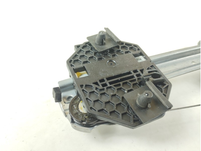 Recambio de elevalunas trasero izquierdo para dacia sandero stepway comfort referencia OEM IAM 827211031R  