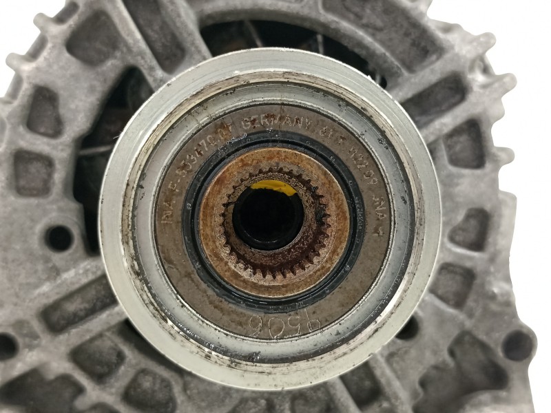 Recambio de alternador para chrysler sebring berlina 2.0 crd limited referencia OEM IAM 05033757AB 0124525128 